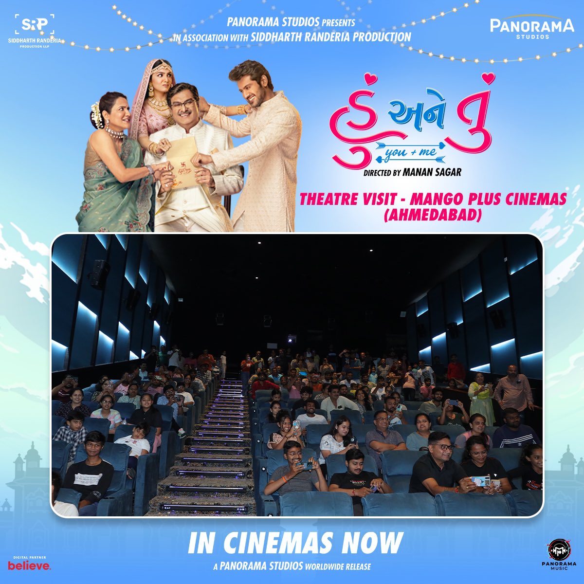 Panorama Studios (@panoramamovies) on Twitter photo માણો #HuaneTuની ટીમે અમદાવાદમાં કરેલા Theatres Visits ના યાદગાર પળોને..!!📸😍✨
The most awaited film is now in theaters, 𝐁𝐨𝐨𝐤 𝐘𝐨𝐮𝐫 𝐓𝐢𝐜𝐤𝐞𝐭𝐬 𝐍𝐨𝐰:-
Book My Show:- bookmy.show/huanetu
Paytm:- m.paytm.me/huanetu
<a href="/IamSiddharthR/">Siddharth Randeria - ગુજ્જુભાઈ</a> #SonaliLeleDesai <a href="/PujaJoshi14/">Puja Joshi</a> માણો #HuaneTuની ટીમે અમદાવાદમાં કરેલા Theatres Visits ના યાદગાર પળોને..!!📸😍✨
The most awaited film is now in theaters, 𝐁𝐨𝐨𝐤 𝐘𝐨𝐮𝐫 𝐓𝐢𝐜𝐤𝐞𝐭𝐬 𝐍𝐨𝐰:-
Book My Show:- bookmy.show/huanetu
Paytm:- m.paytm.me/huanetu
<a href="/IamSiddharthR/">Siddharth Randeria - ગુજ્જુભાઈ</a> #SonaliLeleDesai <a href="/PujaJoshi14/">Puja Joshi</a>