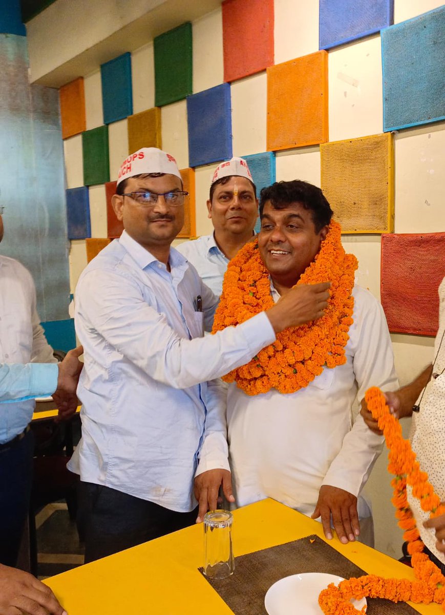 जय युवा जय अटेवा"