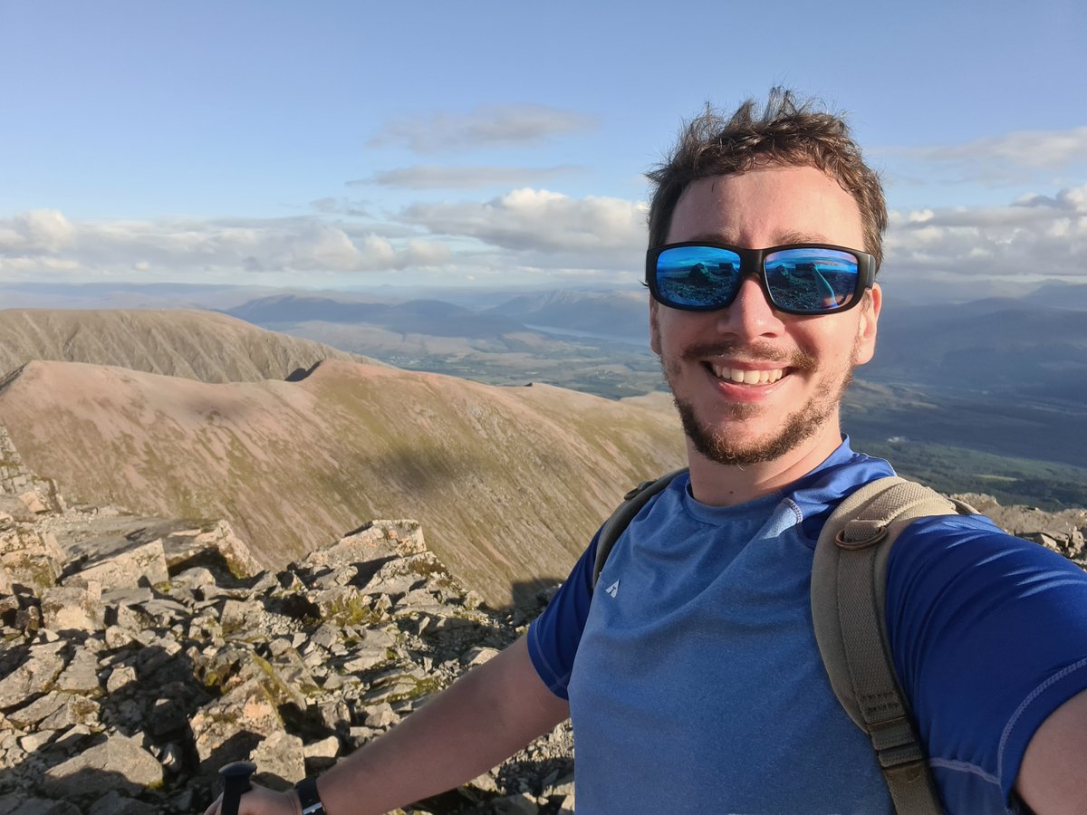 Richywayne2010's tweet photo. We didn't finish the @3peakschallenge challenge in under 24 hours due to road congestion and an injury. That didn't take away our enjoyment of travelling to the Scottish Highlands and we also raised some money for the earthquake relief appeal in Morocco.
#3peakschallenge https://t.co/lVWr07xQRI