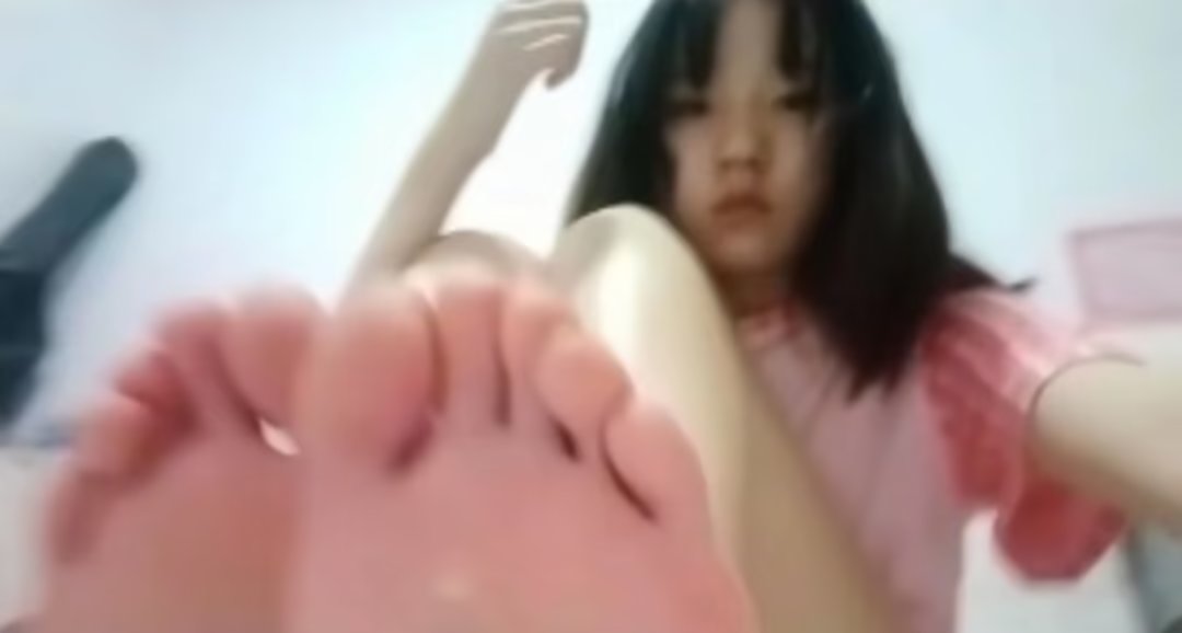 buzhide7's tweet photo. 煞笔母猪张钰皎把专业、联系方式等个人信息全部上贡会彻底社死吗 #曝光 #自毁 #社死 #母猪 #母畜  #胁迫  #肉便器 #射屏 #臭脚 #反差 #反差婊 #足控  #文爱 #洗脑 #性交 #发骚 #聊骚 #露出 #肉便器 #辱骂 #SM #淫荡  #意淫 #变态 #贱货  #骚货 #凌辱 #性奴 #羞辱 #调教 https://t.co/OF1IEEJZFb