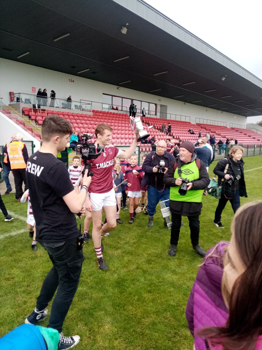 GACSlaughtneil's tweet photo. Our victorious Senior Hurling team will be back at the hall at 8.15pm. 
Come along and show your support to our fantastic 11-in-a-row winning team. 
There will be an opportunity for photos with the players. Sleacht Néill abú! 🏆🏆🏆🏆🏆🏆🏆🏆🏆🏆🏆 https://t.co/Ue7xQFLZB2