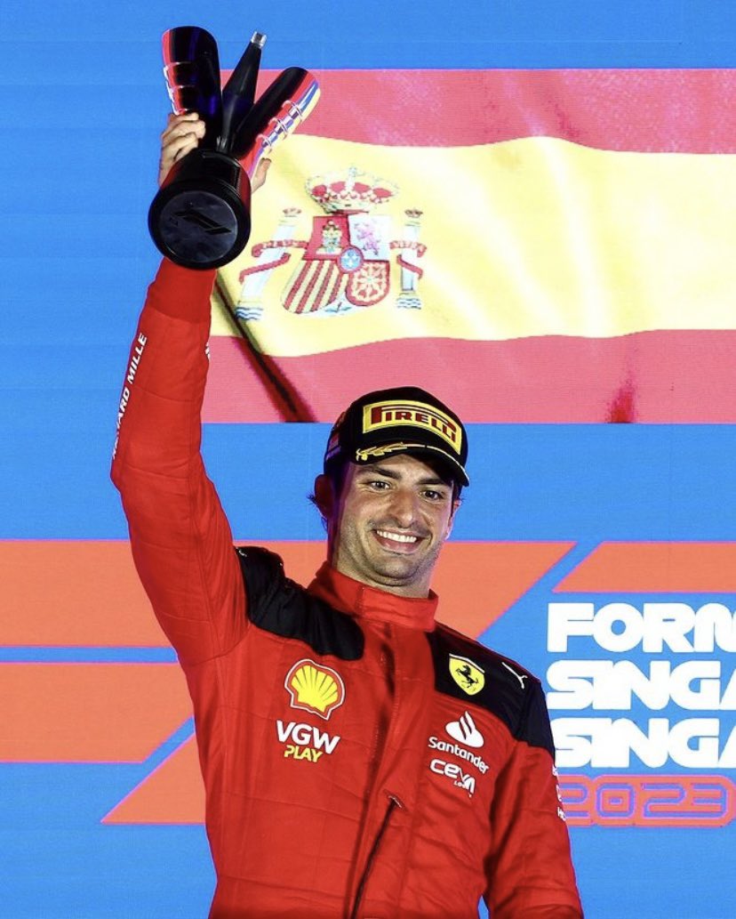 F1ismagic's tweet photo. Leads every lap of the race 
Incredible strategy on the first stint
Cover himself from Mercedes using Lando's DRS
He was on his own league 😮‍💨 https://t.co/ke1xqCcRI8
