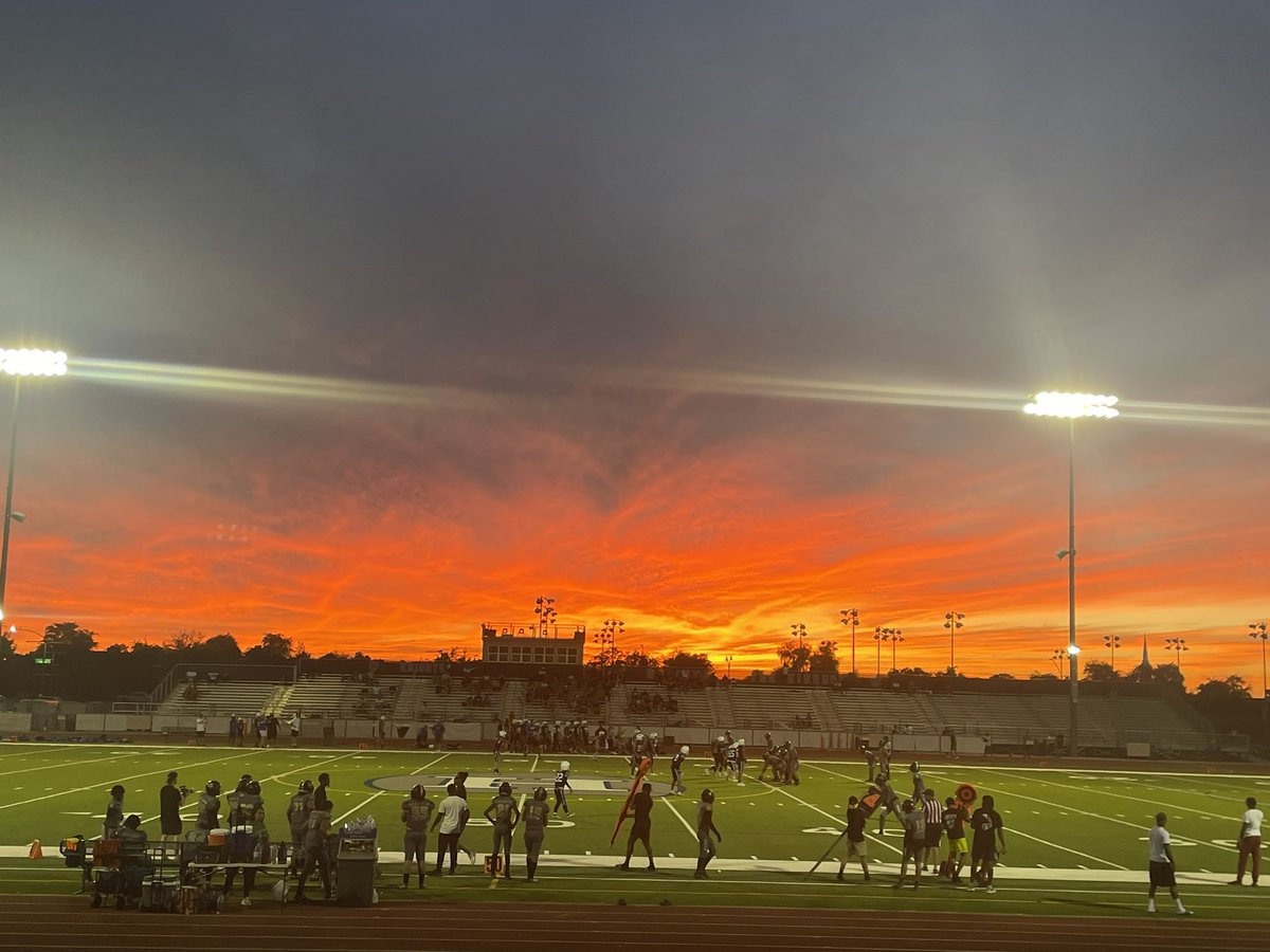 Have to enjoy the journey to reach the level of success I’m chasing
#TOPFLOOR #D1 #roadtonationals #bybsportsllc