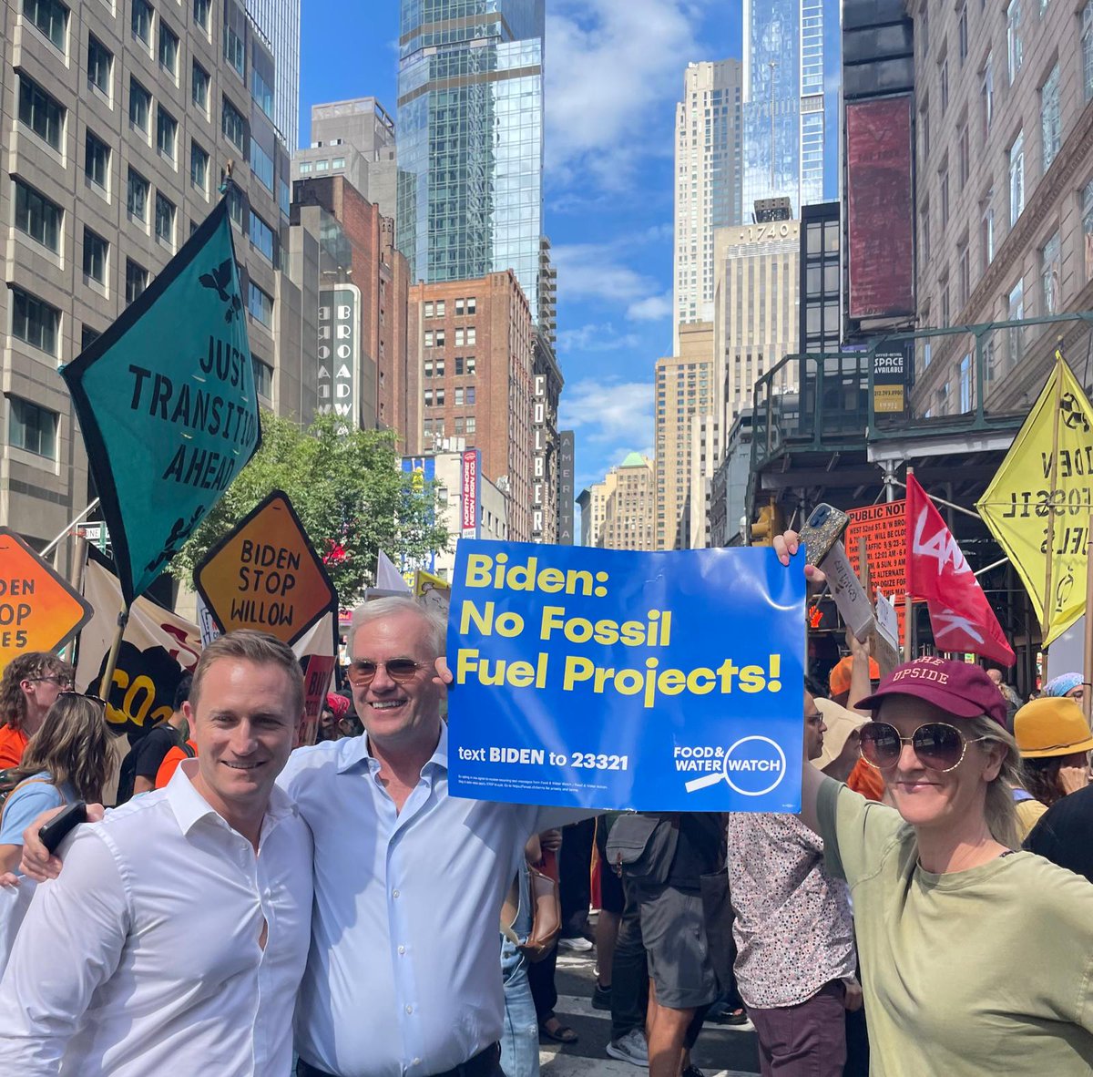 Voices young and old are marching here in New York to demand world leaders stop subsiding fossil fuels. We are honoured to stand with them. #ClimateJustice fortescue.com/breakup