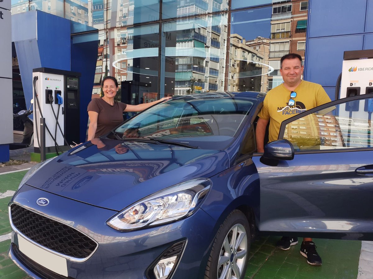 Yolanda y José han recogido su Ford Fiesta Ecoboost en Ford Selección, nuestra sección de coches de ocasión #Ford 💙 ¡A disfrutarlo!