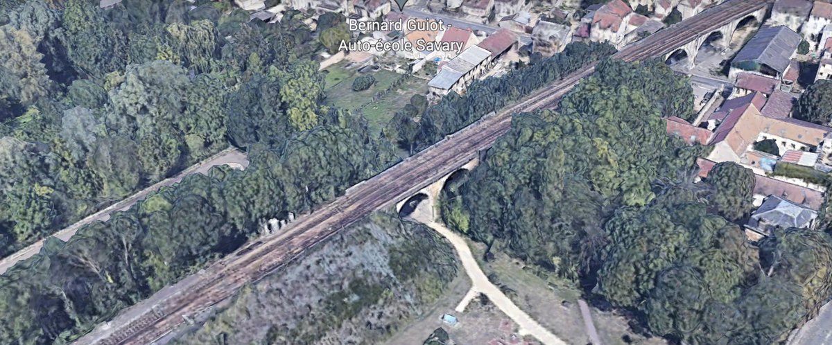 Ce week-end, suite du chantier d’étanchéité de 3 ouvrages d’art à <a href="/hardricourt78/">Commune d'Hardricourt</a> et RVB (Remplacement Voie Ballast). 

Comment ce chantier <a href="/SNCFReseau/">SNCF Réseau</a> se déroule-t-il ? 

Suivez le guide ⤵️