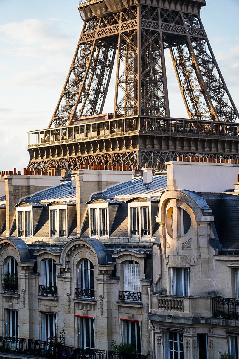 📸 @LaTourEiffel : le symbole du patrimoine parisien pour clôturer ce week end de @JEP ❤️ #Paris #JEP2023 #journeeseuropeennesdupatrimoine #Journeesdupatrimoine #TourEiffel