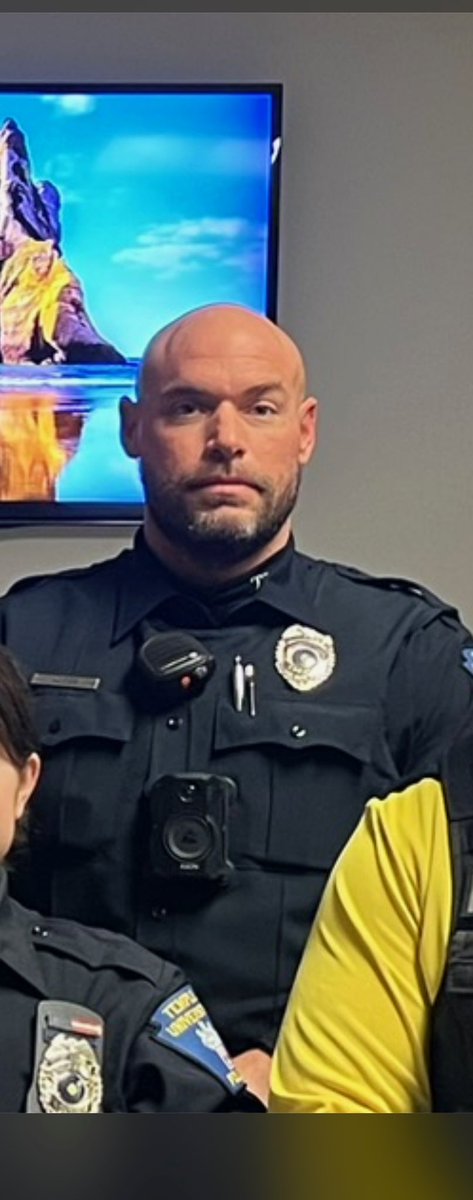 officialTUPA's tweet photo. Thank you to Officer Bill Hober for his 4 years of dedicated service to the Temple Community!

Officer Hober will be continuing his law enforcement career with @PhillyPolice 

Thank you Bill! https://t.co/jIlzcZBNcs