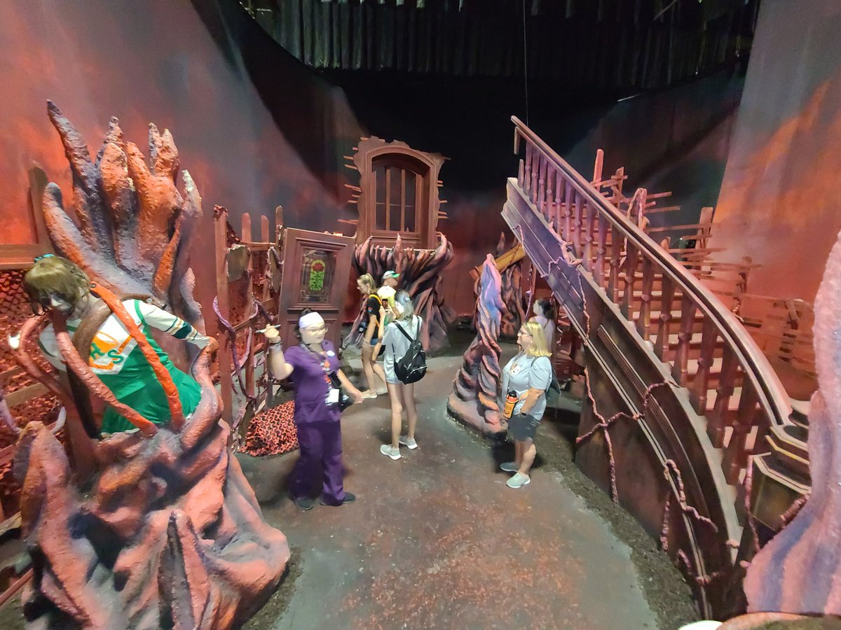 Unmasking the Horror tour - Stranger Things 1/2 #HHN32