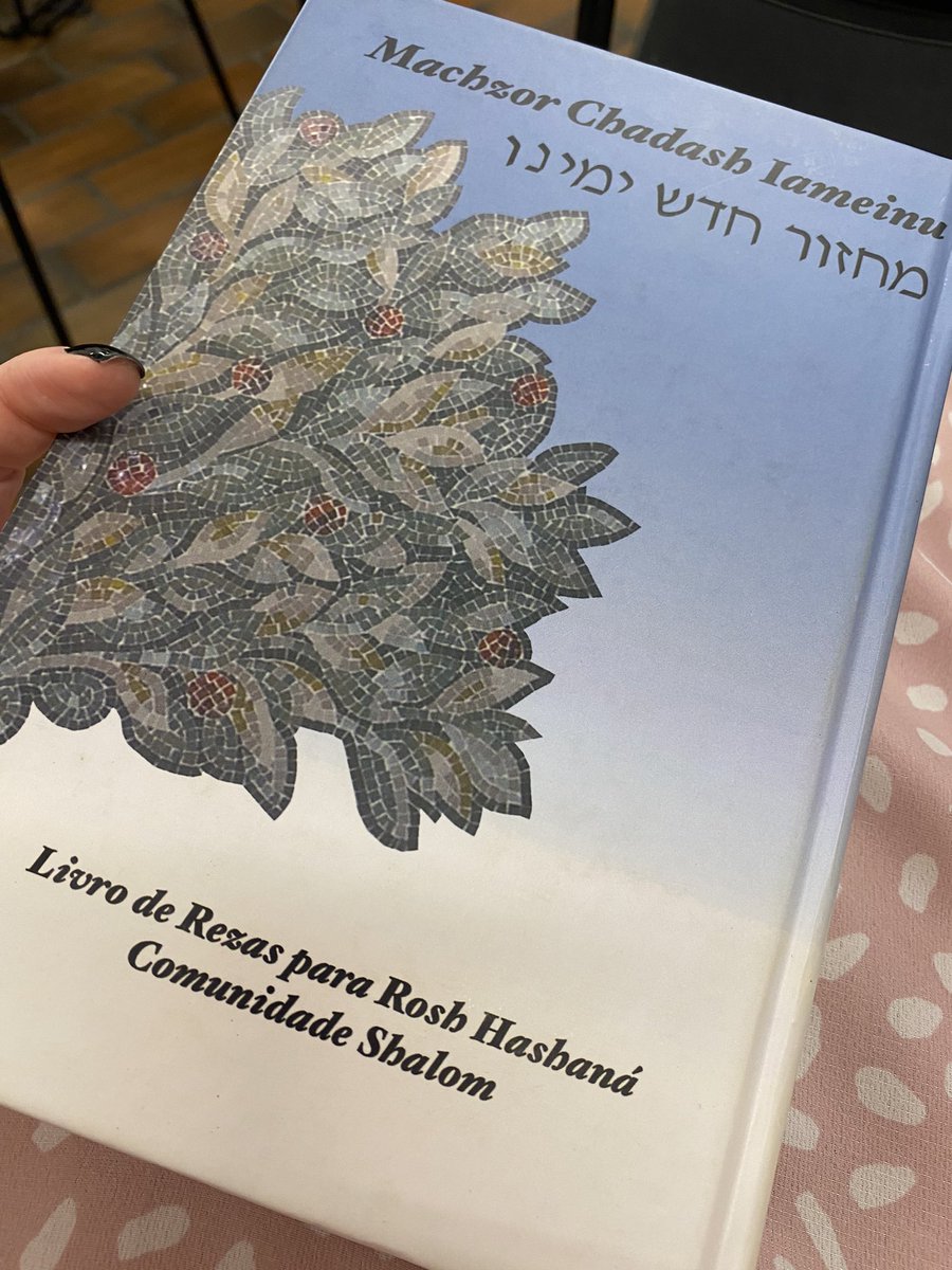 cassiapinhoh's tweet photo. Shana Tova Umetuka = Um ano doce.
#ShanahTovah #ShanaTova #ShanaTovah 🍯🍎🍯🍎 https://t.co/gkH67Uso9G