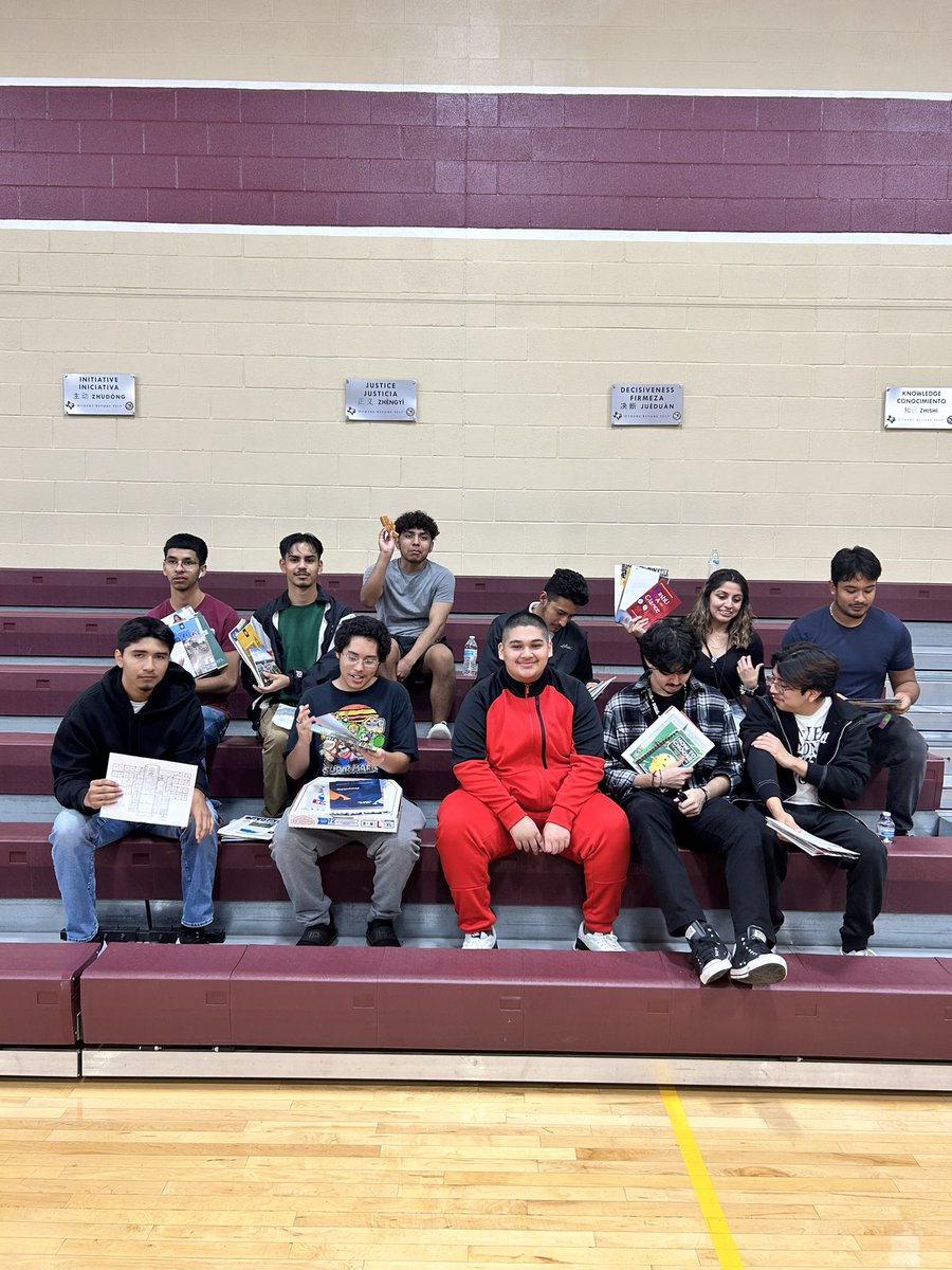 ASPMolina's tweet photo. Yesterday our Jags attended ASP College Kick-Off! Our Jags got to hear from admissions counselors all over the country on different admissions topics! Shout out to @MolinaHigh for providing a bus for 37 Jags who did not have transportation! @JacobNunez27 @ASPDallas https://t.co/7sqXzQGzFJ