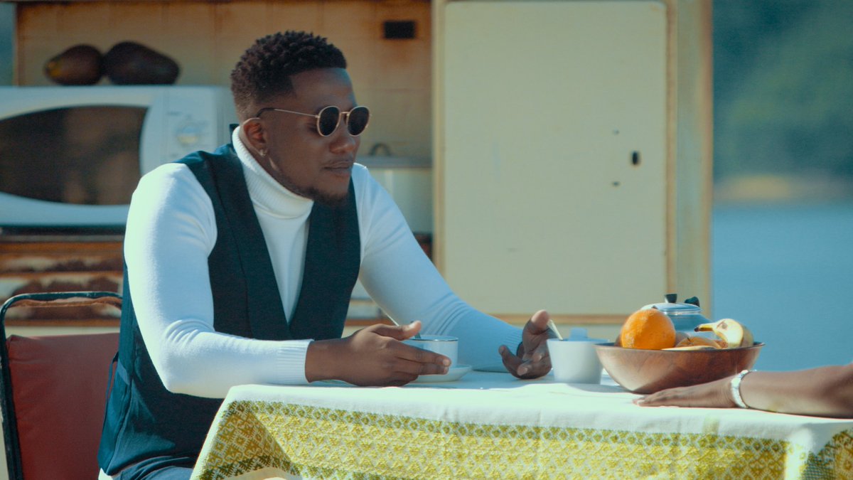 LyrikalBusta's tweet photo. #Awfuni Music Video Available on YouTube 💯 please go check it out subscribe and share 

📽️ - @OfficialKwenu

#SwatiMusicToTheWorld 🇸🇿💯 https://t.co/wSfiFdpPl2