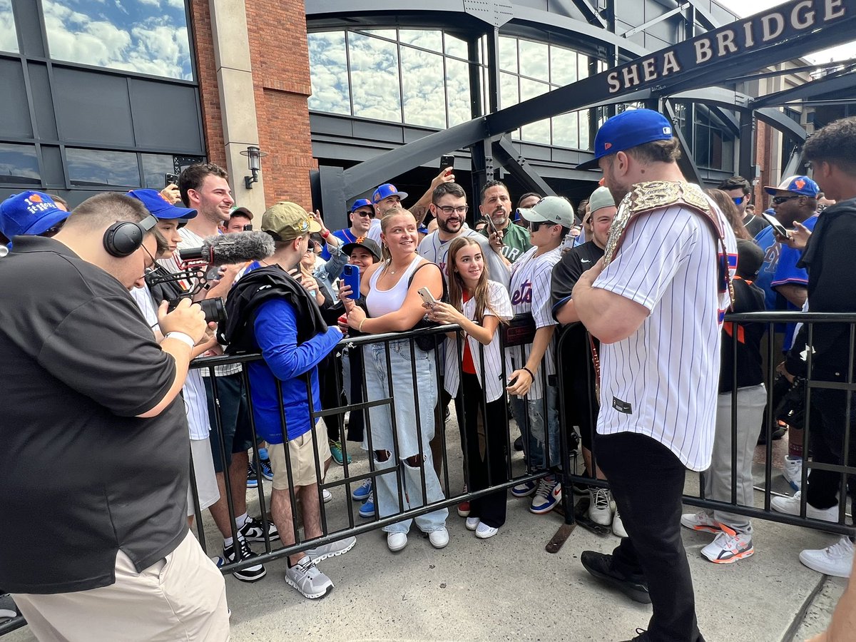 AEWpress's tweet photo. . @The_MJF hyping the @CitiField crowd up ahead of @Mets game today #BartoloColon #bigsexy #AEWGrandSlam https://t.co/WFUKsqHl1Q