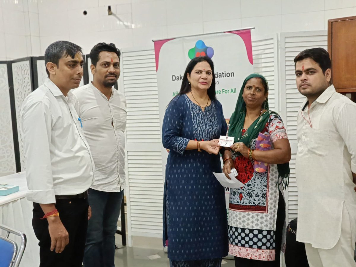 DakshtaF's tweet photo. Health card distribution .....
Respected Dr Punita hasija ( sr gynaecologist ) 
Free health camp ..... https://t.co/xMakpF9pTY