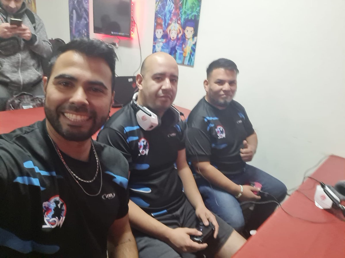 Bleto_'s tweet photo. Aca en @UAFG_AR por empezar el torneo @Wcz_Oficial @WCZ_KIRA @ragna121 https://t.co/iPFbNO6xRV