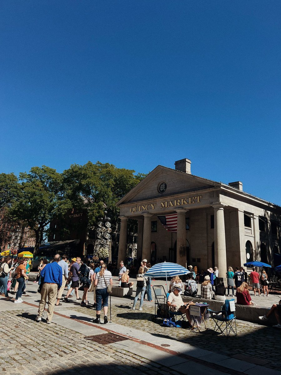 a little break from the Swedish fall ☀️#mpm2023