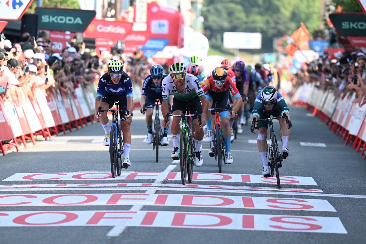 <a href="/SergioRMartin_/">Sergio R. Martín</a>"Estoy súper contento de estar ahí con ellos"
<a href="/Davidgl1996/">david gonzalez lopez</a> "Imagínate, muy contento aquí con Sergio. Esprinté lo que pude, lo he dado todo"

Qué bueno verte tan activo Sergio