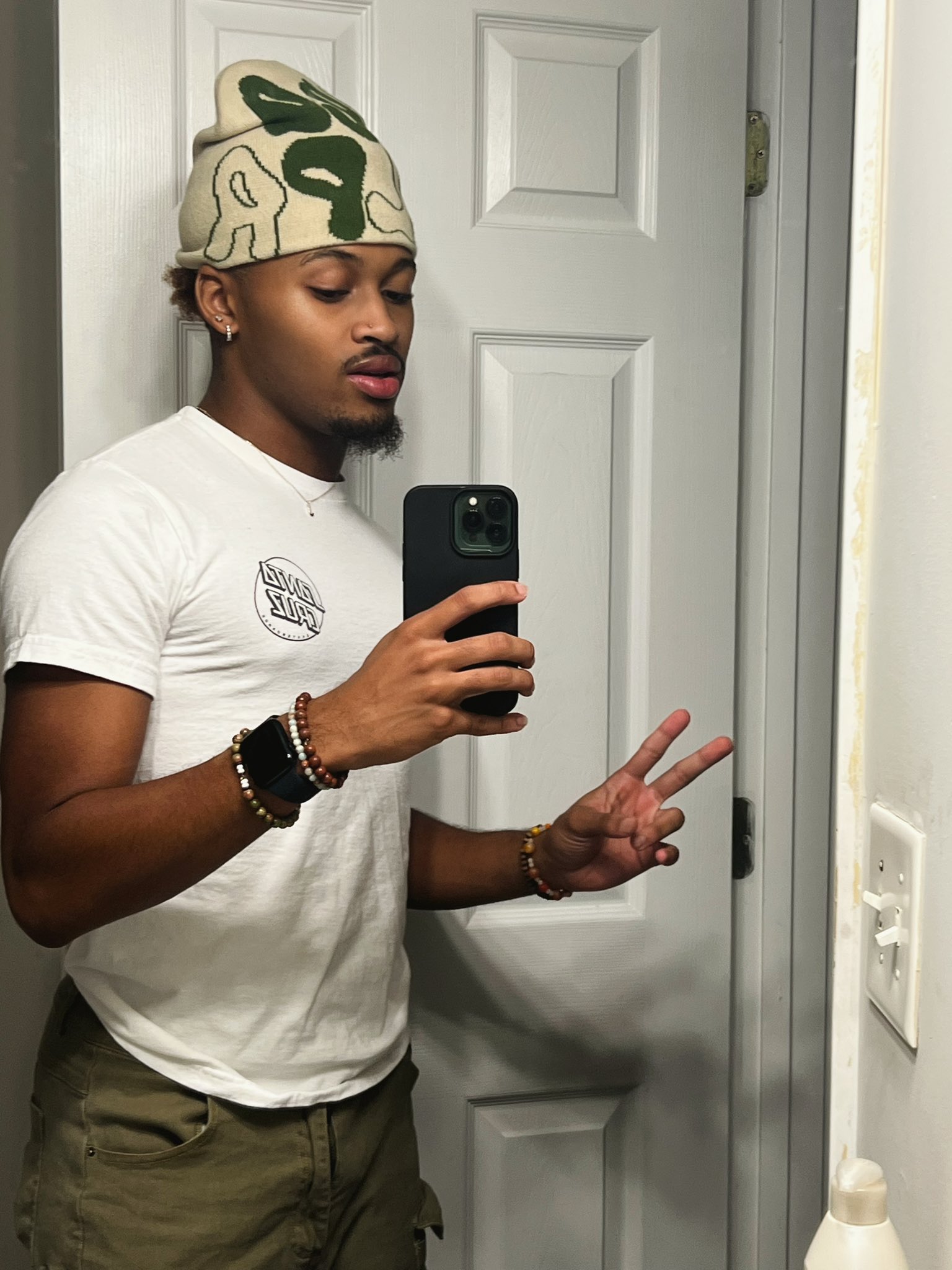 1 pic. ✌🏽 https://t.co/xpUuOIJ3Sd