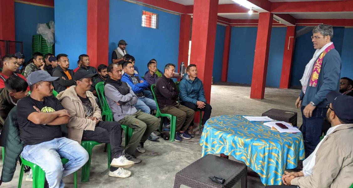 In the land of Red Panda and Vintage Land Rover, @PrameyaFoundatn in collaboration with LIFE organized a legal and policy consultation around Singalila National Park, Darjeeling. Key areas for intervention were identified for follow up action.