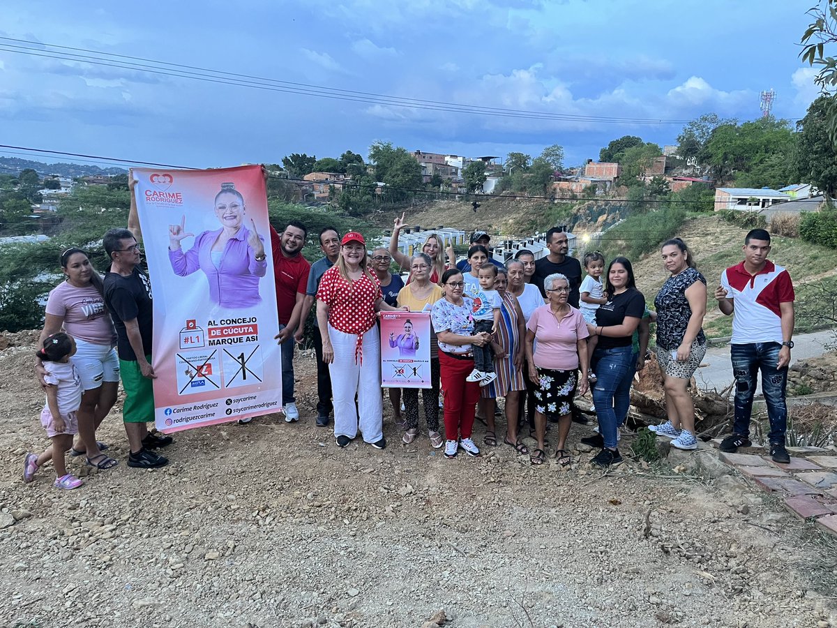 soycarime's tweet photo. ¡Fue una semana llena de amigos!

Gracias a las familias y comunidades que me invitaron a su sector. 💜Siempre estaré dispuesta a atenderlos e ir a cada rincón de nuestra #Cúcuta. 💪🏼

#ConcejoL1 #L1 #LuchemosPorCúcuta https://t.co/Zl6G0OdJrt