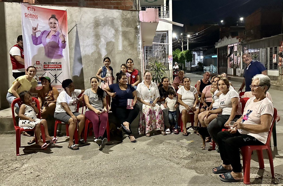 soycarime's tweet photo. ¡Fue una semana llena de amigos!

Gracias a las familias y comunidades que me invitaron a su sector. 💜Siempre estaré dispuesta a atenderlos e ir a cada rincón de nuestra #Cúcuta. 💪🏼

#ConcejoL1 #L1 #LuchemosPorCúcuta https://t.co/Zl6G0OdJrt