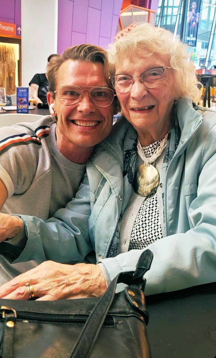 mustbejp's tweet photo. Performing in my hometown Manchester with @JamieMusical @The_Lowry to my family &amp; friends has been the greatest honour. The older I get, the more privileged I feel to be able to come home and feel like that little lad that had a dream. That dream still lives. #radcliffelad https://t.co/0NMMskeKZi
