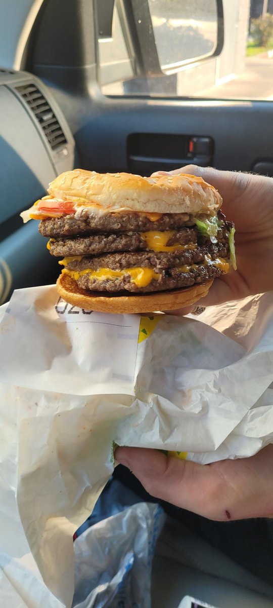 artixcooby1's tweet photo. MORE BEEF MORE BEEF MORE BEEF https://t.co/81spVSnJiw