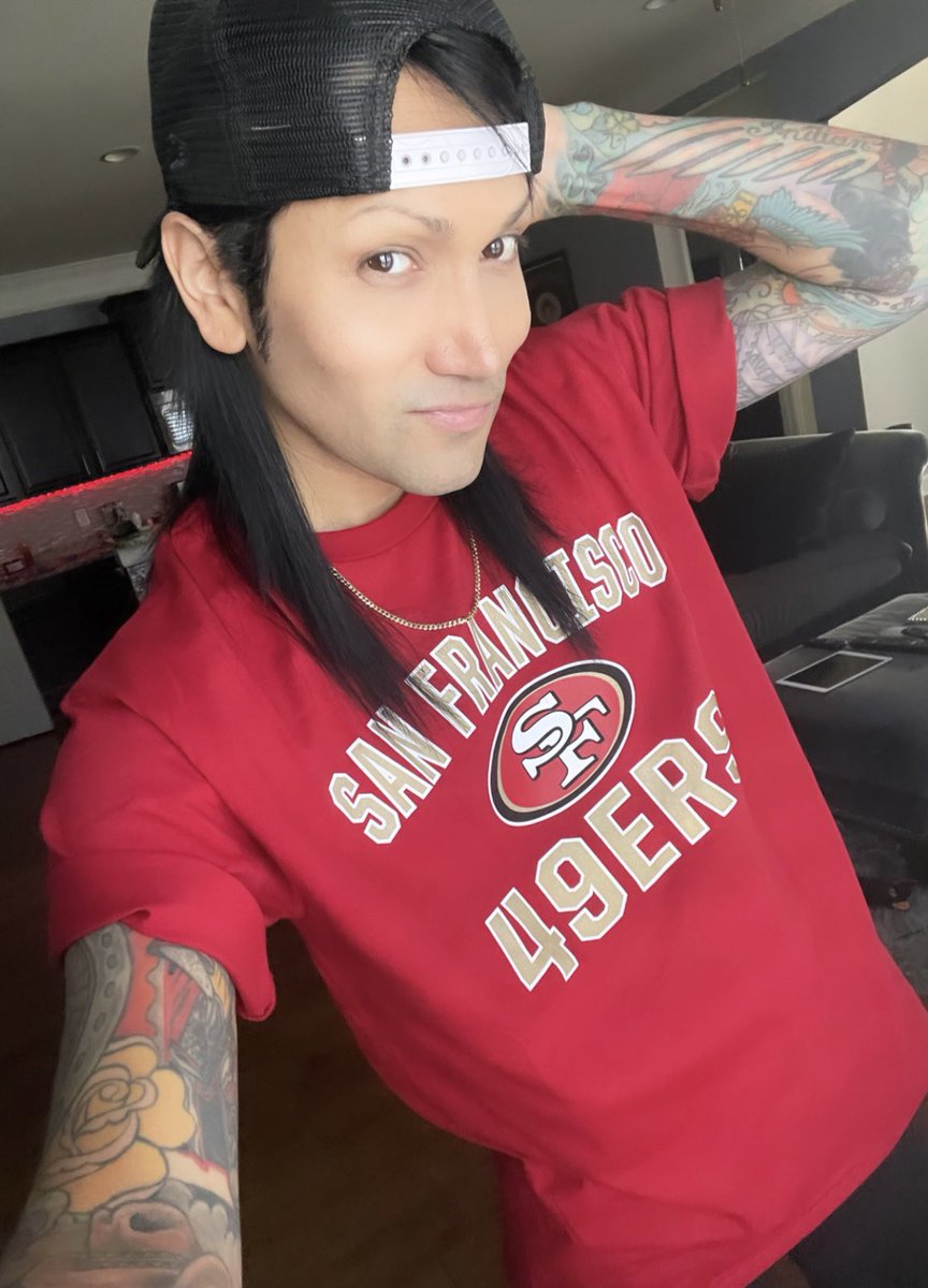 AshleyPurdy's tweet photo. Great game in the #NFC West 💯 
#BangBangNinerGang ‼️ @49ers #PurdyNiners #FTTB #SF 🌁 https://t.co/7XQz3zVL3i