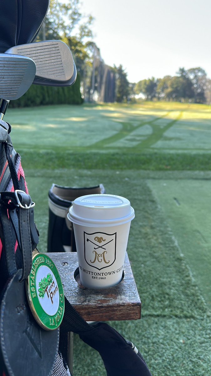 Brian__Corbett's tweet photo. Good day for some golf https://t.co/62daqGd9yR
