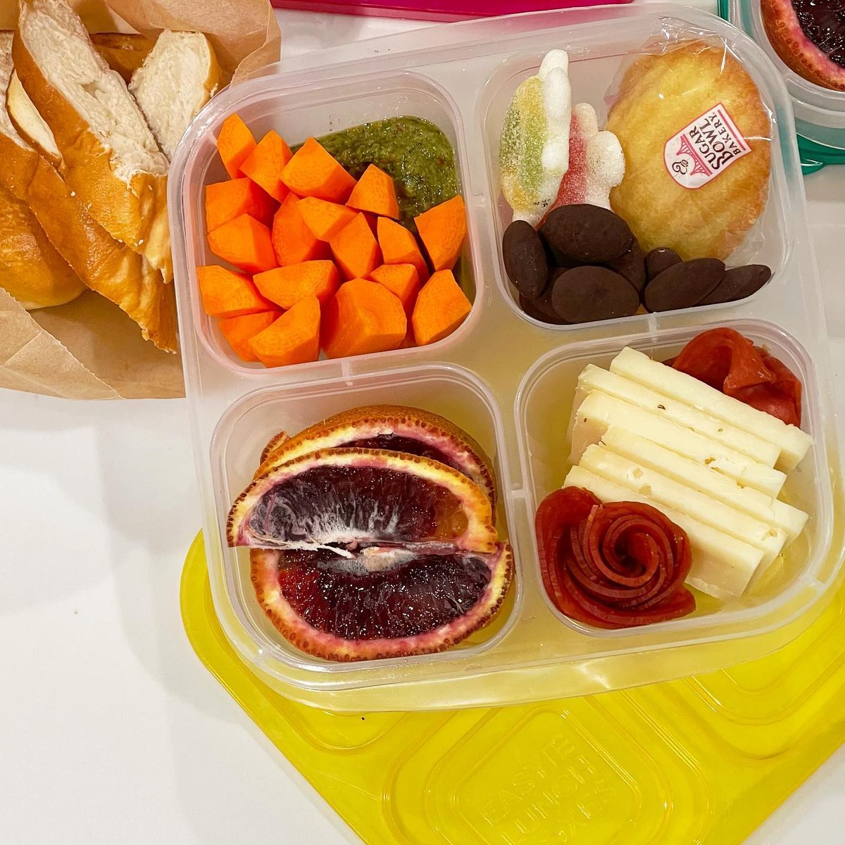 Who doesn't love a charcuterie board on-the-go? @luncheswiththeseasons made an adorable charcuterie-inspired snack box in our 4-compartment snack container. 

What would you add to your charcuterie box? Let us know in the comments below!