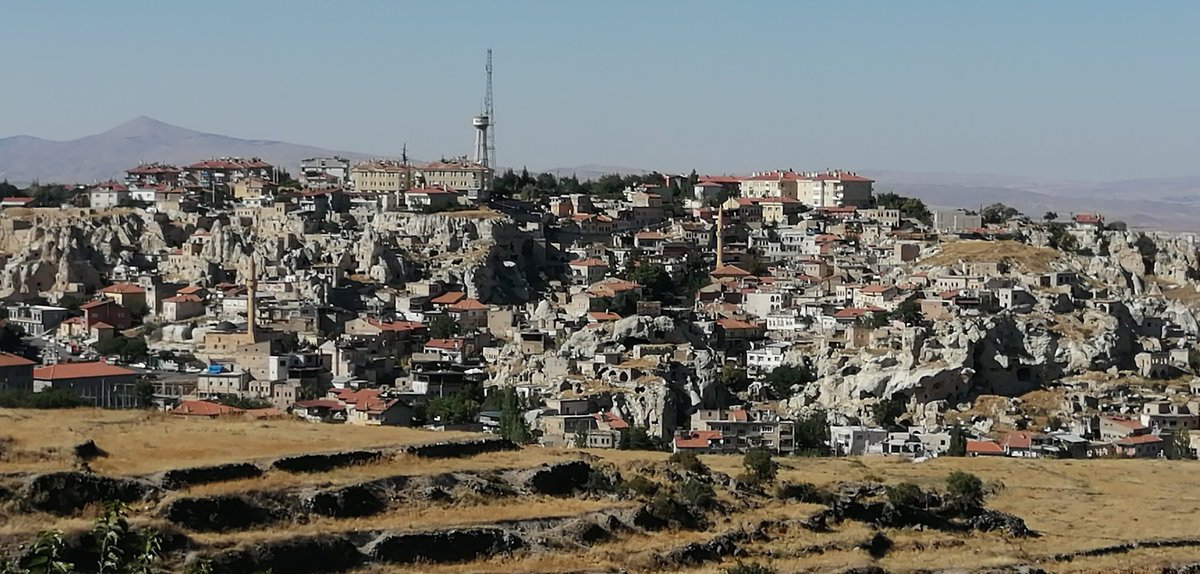 A big thank you to the organisers of the #RCG_Cappadocia conference, and in particular to @cengizgeomorph for making it such a memorable experience! An incredible diversity of topics and people, many exciting talks and new connections. It was wonderful! ❤️🇹🇷 Nevşehir