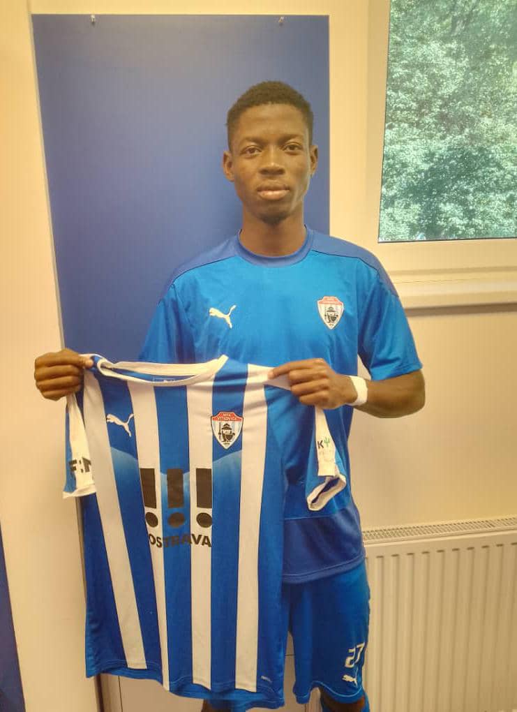 Right2WSC's tweet photo. TRANSFER UPDATE
Our graduate Chukwuemeka Eke has joined Czech Republic side MFK Vitkovice on Loan from Right2win.
It's also part of our new sporting project in the City of Banik🇨🇿
#Right2Win #WeAreGifted https://t.co/niiYkCDKZk
