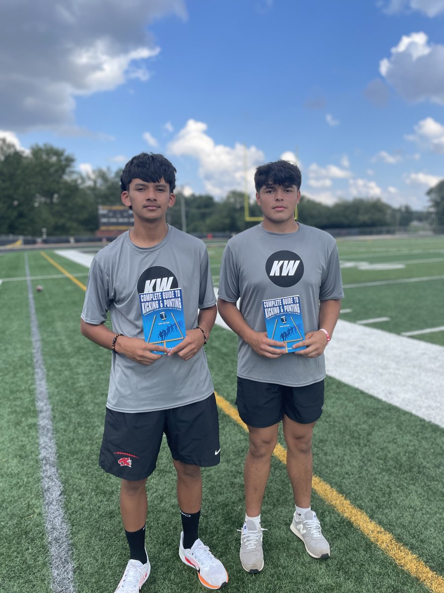 KickingWorld's tweet photo. Solid fall tune-up camp in Atlanta last weekend with Coach Alex. 4 Showcase invitees and an impressive 58 yard winning FG competition kick. Great job guys 💪 https://t.co/eSwKIIBavl