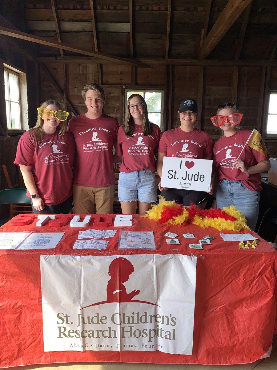 Thank you to everyone who came out to support St. Jude at the Fall Festival yesterday!  We loved being able to engage with our community and share about our passion for this organization.  A special thank you to Dot Family Farms for hosting such a an amazing event!💛❤️