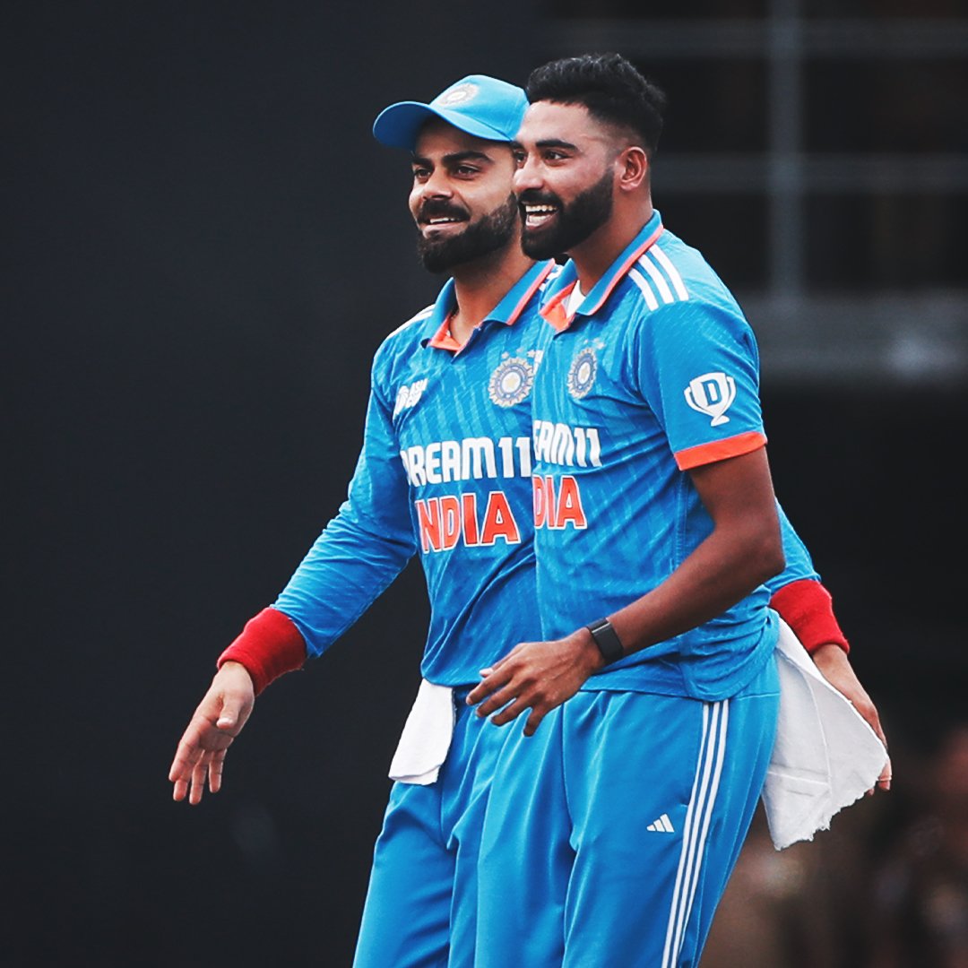 SADDAMGAF's tweet photo. भारत के दो वीर सपूत @mdsirajofficial and @imVkohli 👌
जीते रहो शेरों......
देश को आप पर नाज़ है 👍
#AsianCup2023 #AsiaCupFinal #TeamIndia #AsiaCup2023 #MohammadSiraj #Siraj #SirajMagic #MiaMagic #MiyanBhai #miyamagic https://t.co/Uaa5q3n1G0