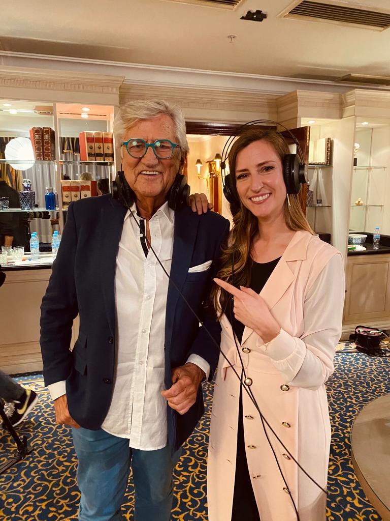 Hoy nos deja todo referente de la radio📻en nuestro país.Un gran periodista #PepeDomingoCastano: tu voz grandilocuente y certera hoy se convierte en estrella 💫 (aunque ya lo eras…) 
DEP 🙏🏼*Hoy ha sido un día lluvioso y gris tal y como presagiaste que sería tu despedida¡La vida!