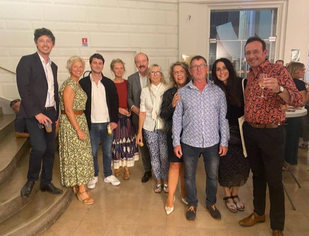 Première présentation de saison pour Yannick Javaudin, nouveau directeur du <a href="/CirqueJVerne/">Cirque Jules Verne</a> 🎪 Jongleurs excentriques, acrobates engagés, cirque équestre, magie nouvelle, théâtre avec jonglerie, cirque à domicile… En 2023-2024, de nombreuses surprises vous attendent ! Bravo !