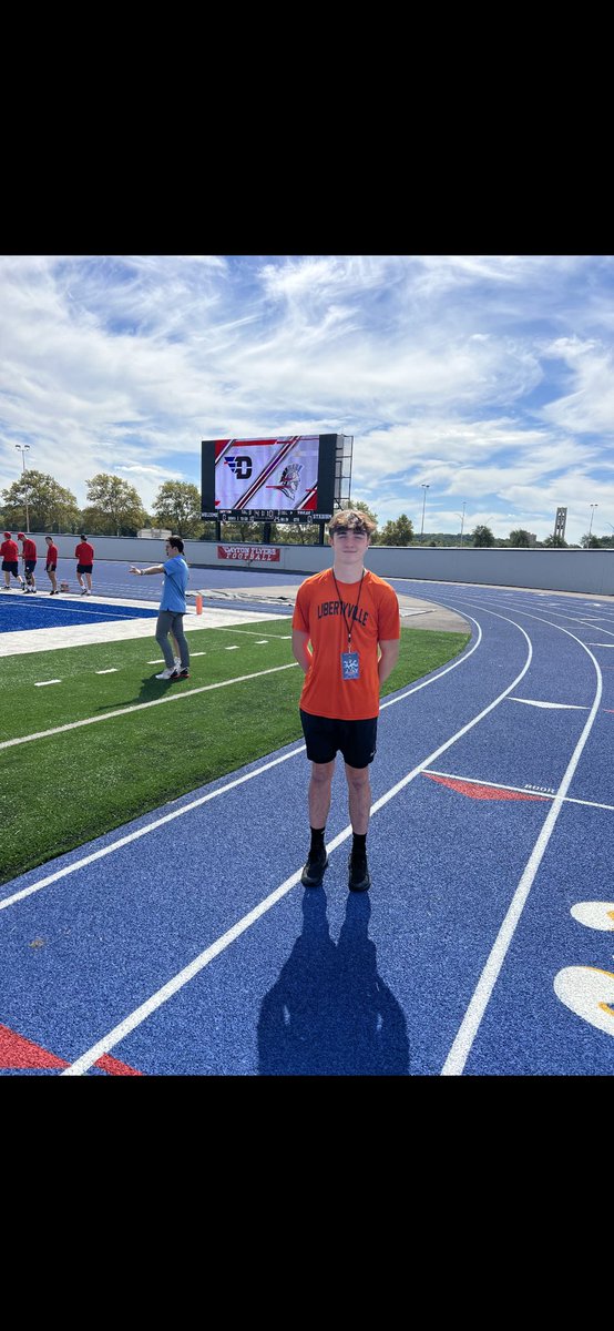 Had a great game day visit at Dayton yesterday! Thank you <a href="/DaytonFootball/">Dayton Football</a> for having me out!

<a href="/CoachWhalen59/">Greg Whalen</a> <a href="/CoachCos16/">Sam Costantino</a> <a href="/CoachDShack/">Danny Schaechter 🏝️🏈🐾</a> <a href="/CoachBigPete/">Peter "Coach Big Pete" Leinweber</a> <a href="/EDGYTIM/">Timothy “EDGYTIM” OHalloran</a> <a href="/LHSWildcatsFB/">Libertyville High School Football</a> <a href="/PrepRedzoneIL/">Prep Redzone Illinois</a>