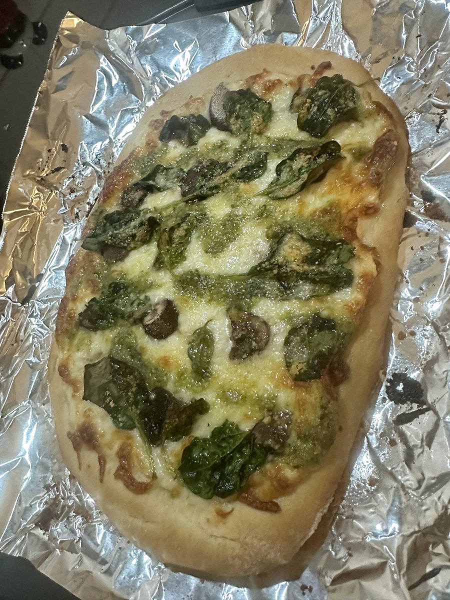 Homemade pizzas for football day 😄🏈