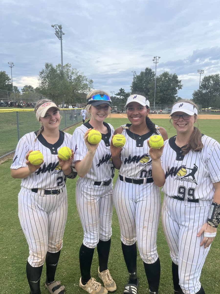Havok_2024's tweet photo. The bats exploded in the semifinals with 5 💣’s to advance us to the championship!! @camrynhenn @FaulconPaige @GraceUrban99 @KateMarshall77 @HavoKSoftball https://t.co/wFeaiaE4zU