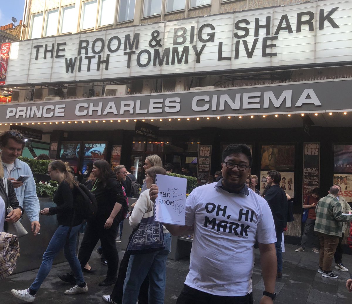 Mark27DC's tweet photo. The man himself @TommyWiseau 
Had an amazing time meeting you and seeing The Room @ThePCCLondon with a sold out viewing. Great experience and I’m glad I went. https://t.co/MBtkSSzFkg
