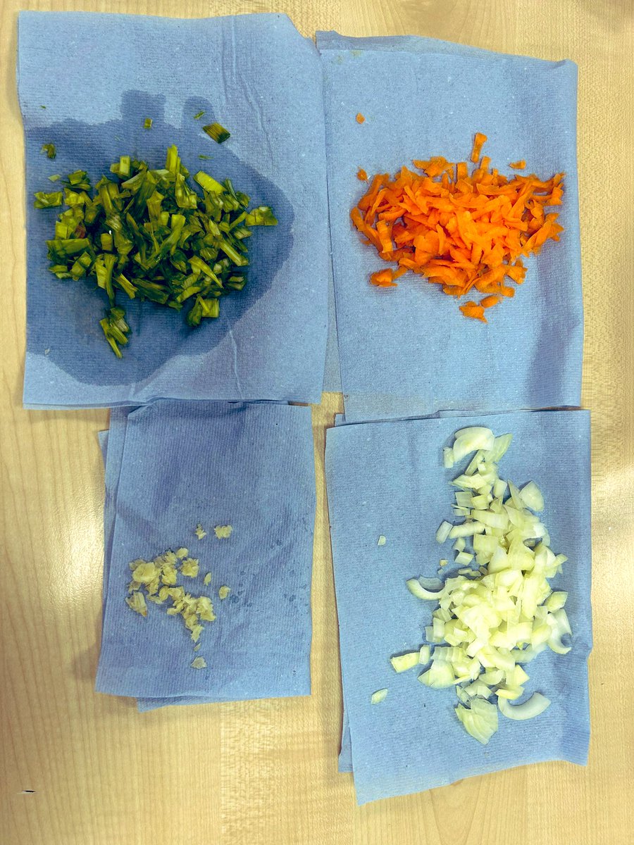 MissHainesHEc's tweet photo. Whilst Practical Cookery were perfecting their vegetable prep and garnishing techniques for their soup and Quesadillas! 💫 #PracticalCookery https://t.co/G5Jx5vUdl9