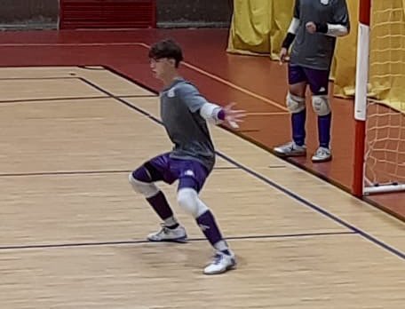 sanchez_ullen's tweet photo. Teníamos ganas de que empezara y no defraudó, buen ambiente en Los Cantos con resultado final para el equipo visitante. @ADAlcorconFS DH 3-6 @1mostolesfs
#SomosEquipo #123Alcorcón 💛💛 #VamosRober #Rober99 https://t.co/v8JyFTSDWp