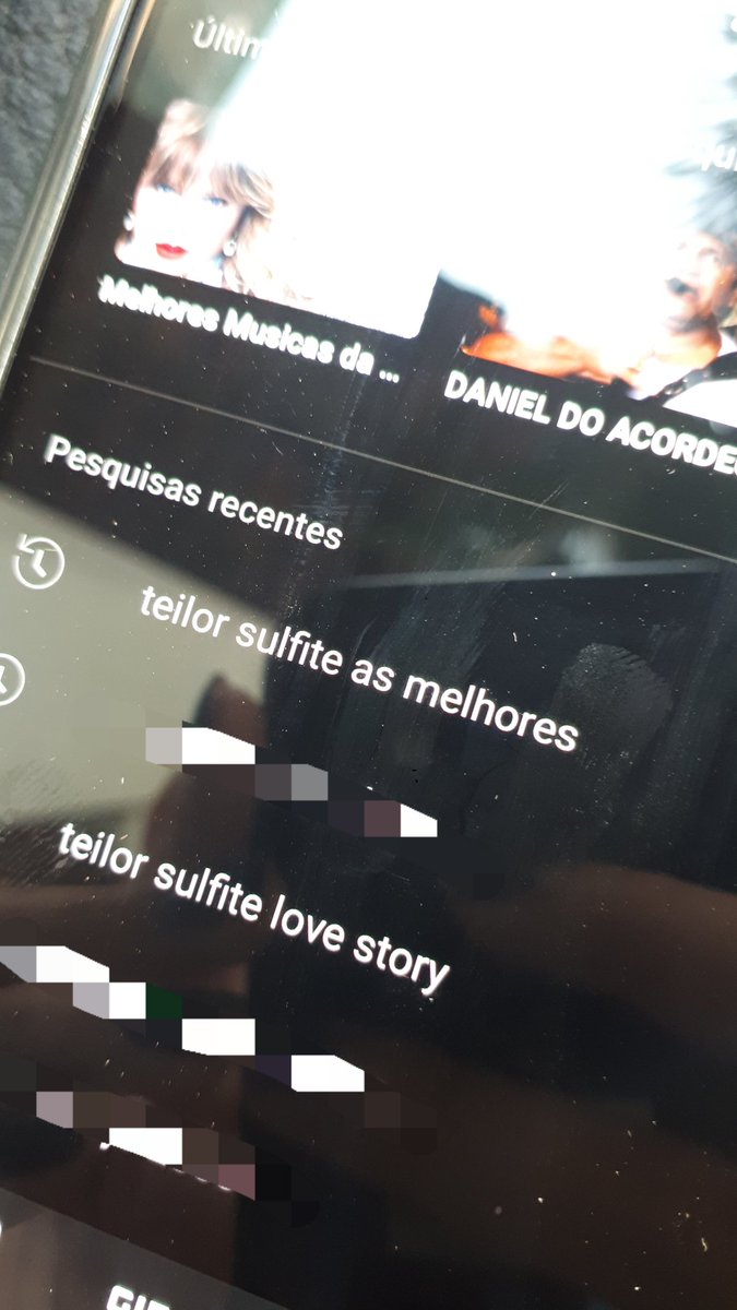 gente o histórico de pesquisa do meu pai dps que ele descobriu q eu gosto da taylor