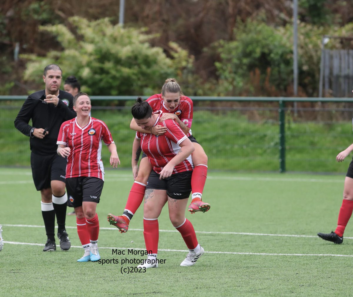 newportcitywfc's tweet photo. What a win! Through to the next round of the Bute Energy Welsh  Cup after an impressive 4-1 win away to a strong @penydarrenW side.

Good luck for the rest of your season!
#OurClubOurCity 🔵

📸 @Mac47215185 https://t.co/7Y4xsrCyia