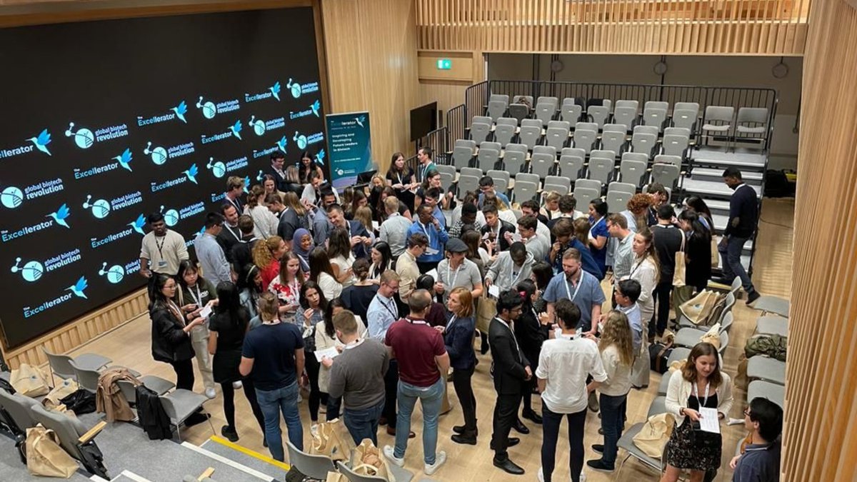 GlobalBRev's tweet photo. Today was Day 0 of the Excellerator 2023 Forum at Jesus College Cambridge, where we welcomed 100 participants from across the globe! 
With an inspirational welcome address from our Executive Directors, we transitioned to our ice breaker activities to prepare for an exciting Day 1 https://t.co/FZ3UBSOx1r