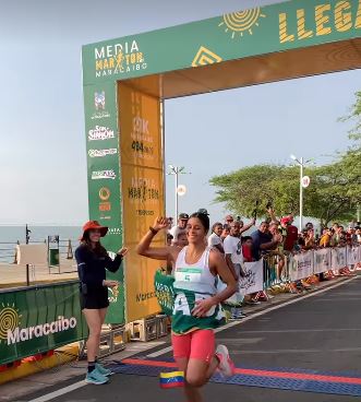 La Media Maratón de Maracaibo 2023 se  realizó este domingo 17 de septiembre en el marco de la celebración de los 494 años de la ciudad. Los venezolanos Whinton Palma y María Garrido ganaron, en la categoría masculina y femenina, respectivamente, la 23 edición de la carrera