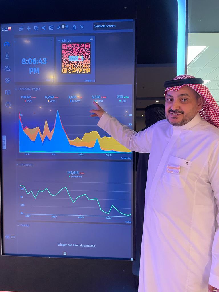 rir2030_'s tweet photo. إنطلاقة اليوم الثاني من #هاكثون_البلاد_للمصرفية_الإسلامية 
ولله الحمد تم الانجاز وتصميم الشعار بالتعاون مع الفريق والشكر للداعمين:

@BankAlbilad 
@AliResaini 
@ALSALHAN 
@TechShopKSA https://t.co/cjawH8BZUF