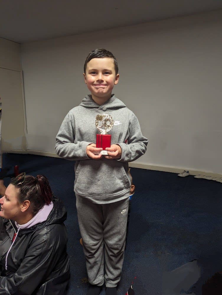 FRFCMiniJuniors's tweet photo. Puddles trained today and still in this weather had smiles on their dials and thats what we like.
Then our u9’s were hosted by @LMMinijun thank you for your hospitality, great game from both sides and our POM went to Mason &amp; Theo👏🔴⚪️⚫️🏉 #rugbyforall #communityatitsbest https://t.co/JfhDVVqwC2