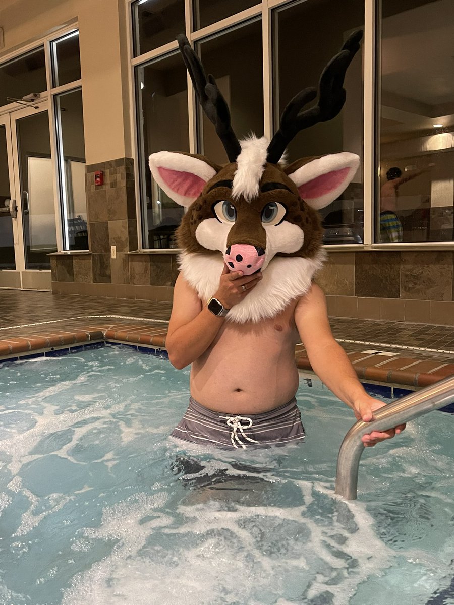 Dhammer104's tweet photo. At the pool with @PhazeLeo 

#FurEverWest2023 #FEW23 https://t.co/psRQmNvGgk
